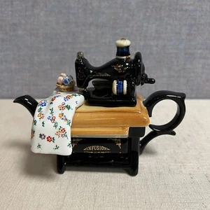 Vintage Cardew Design Mini “Infusion” Sewing Machine Teapot - Picture 1 of 10