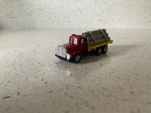 Corgi England Red Truck USA Kenworth pipe flat bed. - Picture 1 of 7