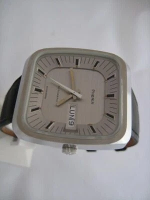 NOS NEW SWISS MADE PHENIX WATER RESISTANT AUTOMATIC MEN'S STAINLESS STEEL WATCH - Image 1 of 4