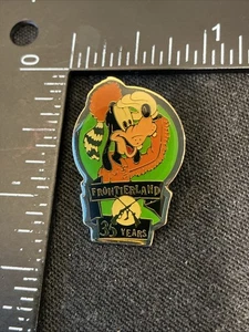 Souvenir Disney Frontierland 35 Years Anniversary Goofy Metal Pin Vintage Vtg - Picture 1 of 6