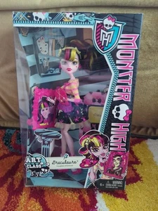 Monster High Art Class Draculaura bambola 2013 nuova con scatola rara Mattel - Foto 1 di 24
