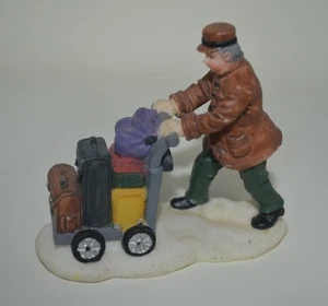Gepäckträger/Bellhop Figur O'Well Weihnachtsdorf 3 Zoll - Bild 1 von 4