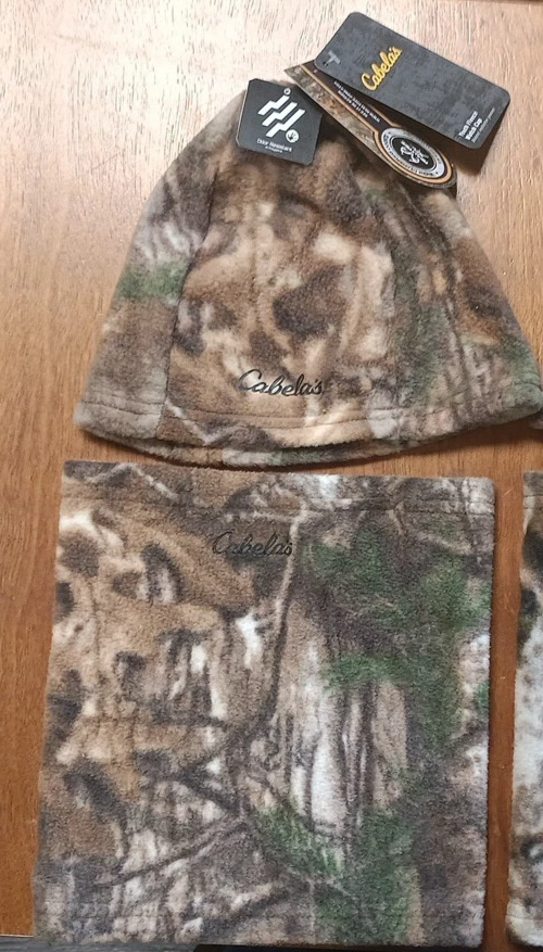Cabelas Beanie Gaiter Combo Realtree XTRA Reg 24.99 OFERTA 7.99 para ambos. Foto 1 de 1