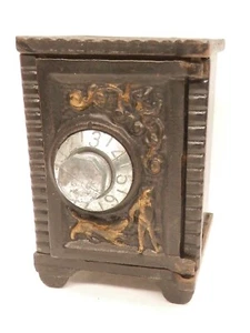 Banco de monedas vintage de hierro fundido y estaño caja fuerte ""Niño con perro y ángel"" PEQUEÑO 3,75" de alto - Imagen 1 de 5