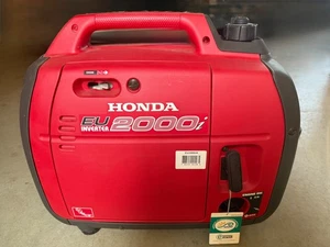 Honda EU2000i Gas Powered Inverter Generator New - Picture 1 of 1