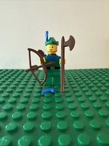 LEGO Minifigure Castle Forestman Cas132a Green With Blue Collar & Feather - 6077 - Picture 1 of 6
