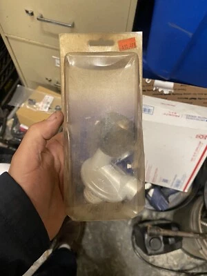 Low Pres Reg, 90 degree, 3/8in. FPT x POL, 90K btu, - Image 1 of 2