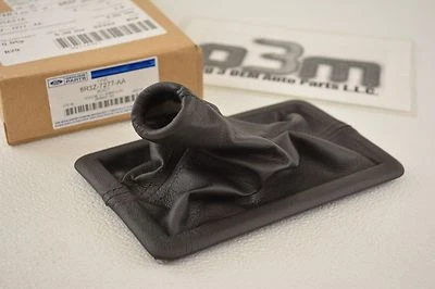 Ford Mustang 2005-2009 palanca de cambios manual cubierta de arranque de cuero 5 velocidades OEM Foto 1 de 4