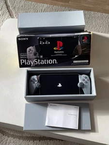 Playstation Portal 30th Anniversary Edition - Bild 1 von 8