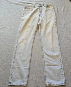Vintage Levis 505 Jeans Mens 32x32 Light Blue Made USA Regular Straight Leg 90s - Picture 1 of 10