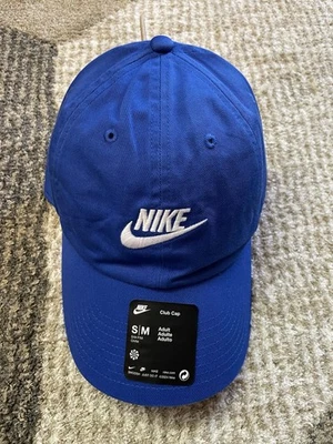 Gorra Nike Club Azul Real FB5368 480 Ajustable Talla S/M Logo Futura Nueva con Etiquetas Foto 1 de 4