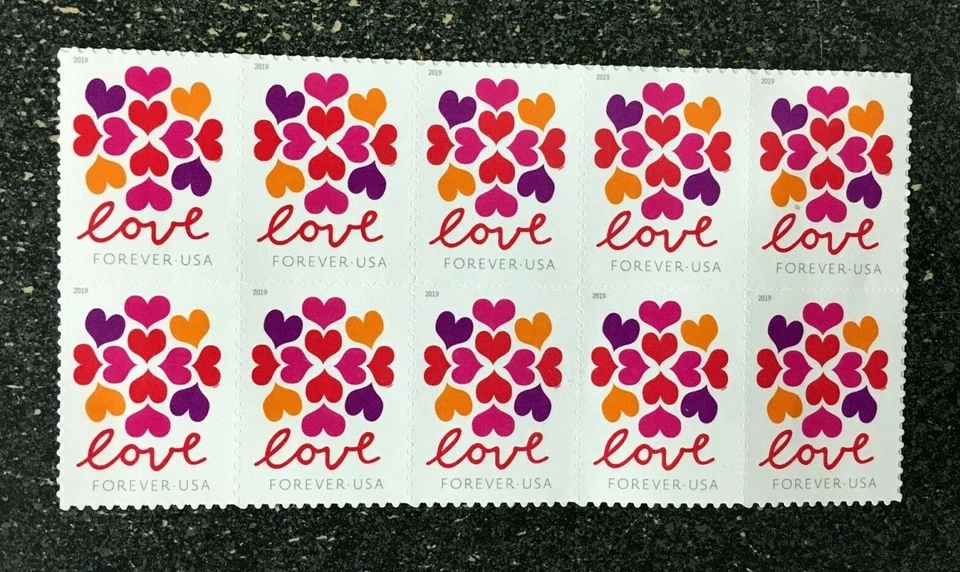 2019USA #5339 Forever - Love Heart Blossoms - Block of 10  postage - Image 1 of 1