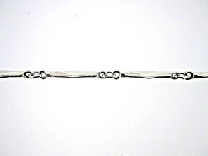 Sterling Silver 8"  flat curb bracelet with Lobster Claw clasp 7.2 grams - Picture 1 of 5