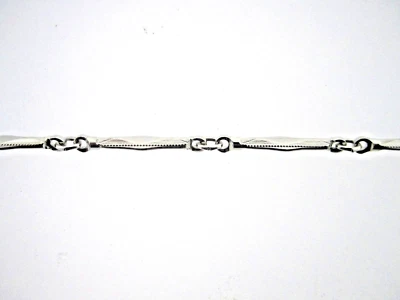 Sterling Silver 8"  flat curb bracelet with Lobster Claw clasp 7.2 grams - Image 1 of 4