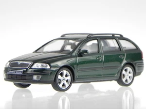 Skoda Octavia Combi 2004 natur verde modellino 143AB-002H Abrex 1/43 - Foto 1 di 4