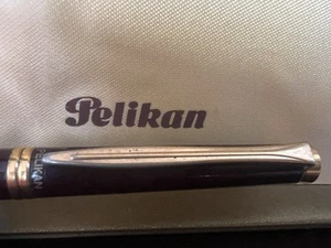 π΄ PELIKAN penna sfera Classic Burgundy lacca multicolore scrive vintage - Picture 1 of 10