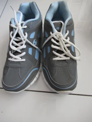 Zapatillas deportivas Champion Comfort para mujer azules/grises como nuevas 30 EE. UU. 9 1/2 NUEVAS EN CAJA WOW Foto 1 de 4
