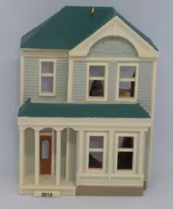 Hallmark 2013 Stately Victorian - casas y tiendas nostálgicas 30th - nuevo en caja - Imagen 1 de 16