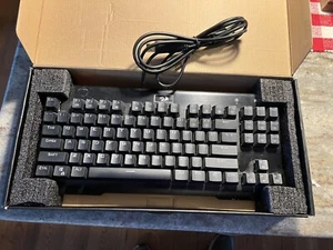 Redragon K561 VISNU Mechanical Gaming Keyboard, Anti-ghosting 87 Keys, RGB Backl - Picture 1 of 4