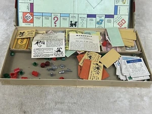 Classic Vintage 1961 MONOPOLY Parker Brothers Board Game - Picture 1 of 10