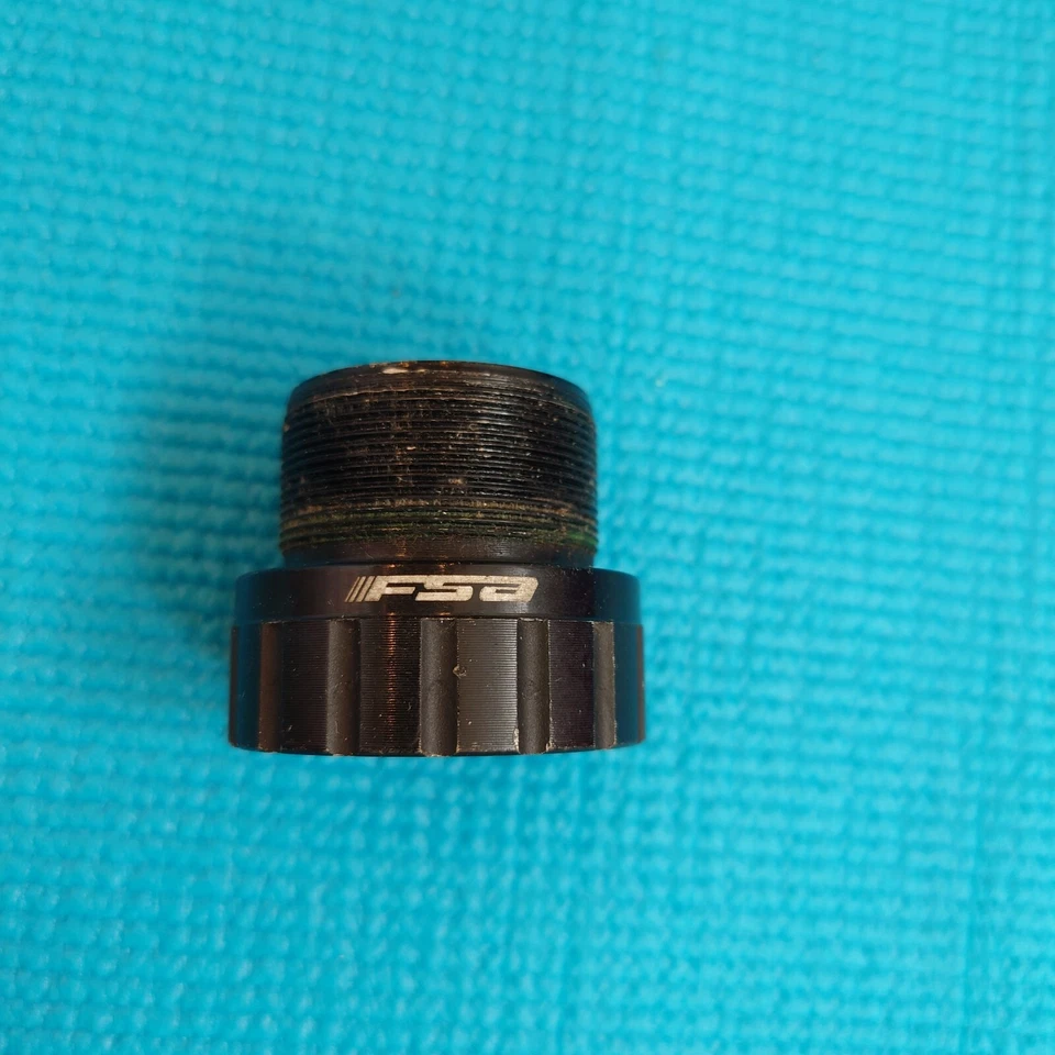 FSA MegaExo QUAD 24 mm Bottom Bracket BC1.3" x 24T Right Drive Side only - Image 1 of 4