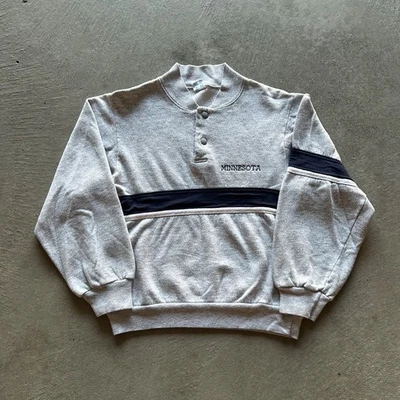 Sudadera Vintage Años 80 Champion Minnesota Talla Pequeña Gris Rayas Pullover a Presión Foto 1 de 4