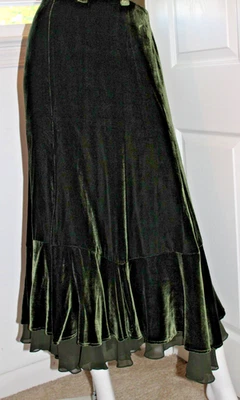 NWT VTG RALPH LAUREN VELVET FULL SKIRT GREEN VELOUR SILK TRIM DETAIL SIZE 14 NEW - Image 1 of 4