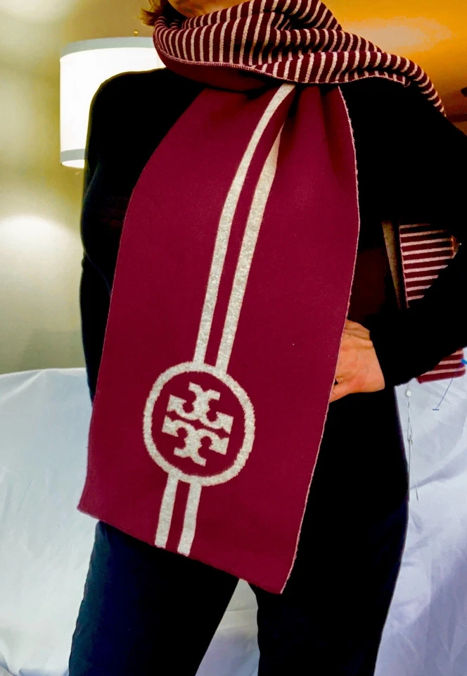 Cachecol Tory Burch T listrado monograma lã merino estilo aveia borgonha 34128 novo com etiquetas - Imagem 1 de 4