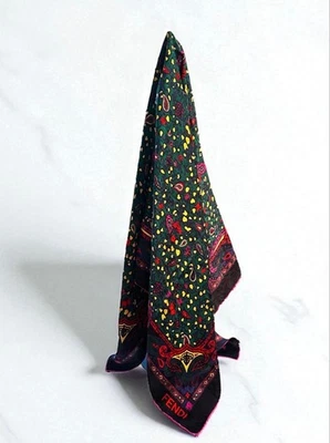 Bufanda grande Fendi verde rojo cachemira seda Foto 1 de 4