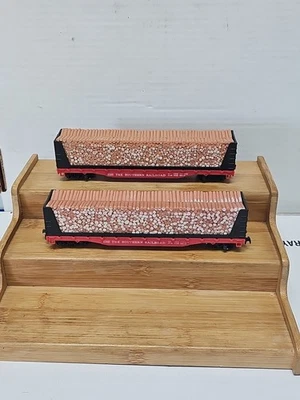 2 TYCO 334A HO Scale 50' Pulpwood Car "The Southern Railroad" - Image 1 of 4