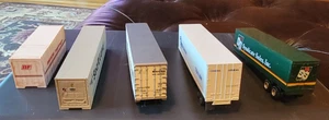 Lot of 3 Assorted Cargo Trailers w/2 exchangeable box covers (101) - Picture 1 of 7