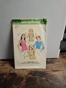 Simplicity Pattern 5439 ~ Mädchen Stretch Strick Tops in vier tollen Stilen Größe 12 - Bild 1 von 2