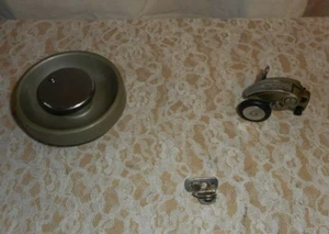  SEARS KENMORE 158.521 BOBBIN WINDER, THREAD GUIDE, HAND WHEEL - Picture 1 of 9