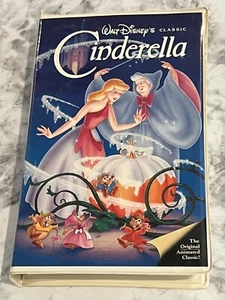 Walt Disney Classic- Cinderella (1988 VHS) Black Diamond Edition - Picture 1 of 4