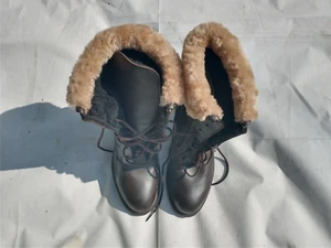 Martino Damenstiefel mit Blockabsatz – braun – Größe 9,5 M – hergestellt in Kanada - Bild 1 von 9