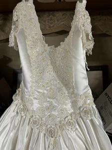 Michelangelo Original Plus Size 18 wedding dress W veil . 2-tone Train - Picture 1 of 10