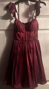 B Darlin Juniors' Size 1 Corset Fit & Flare Dress - Picture 1 of 3