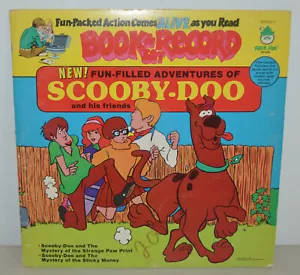 Book & Record Scooby Doo and Friends Vinyl LP 33 1/2 RPM Peter Pan Records 1977 - Picture 1 of 8
