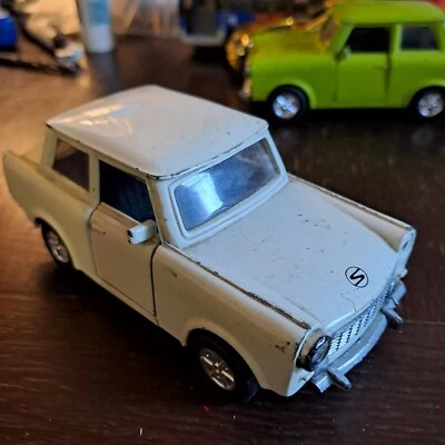 Trabi Modellauto SS4725 Trabant DDR 1989 Blech ca. 12 cm lang 5 cm hochweiß - Bild 1 von 4