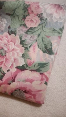 Ткань с трафаретной печатью Atelier Originals 1987 с цветочным рисунком ширина 54 дюйма 2 ярда - Изображение 1 из 4