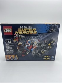 LEGO DC Comics Super Heroes: Gotham City Cycle Chase 76053) Sealed Box Damage