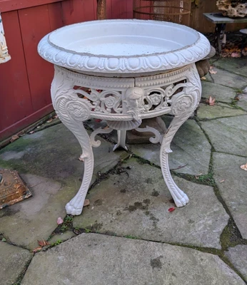 Антикварная чугунная ванна для птиц или стол в викторианском стиле диаметр 28 дюймов высота 31 дюйм - Изображение 1 из 4