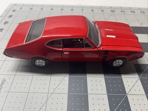 Welly 1968 Oldsmobile 442 rot Maßstab 1:24 rot - Bild 1 von 5