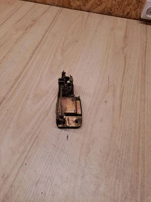 Volkswagen Transporter - Caravelle T4 1993 Türschloss vorne 701837015C - Bild 1 von 4