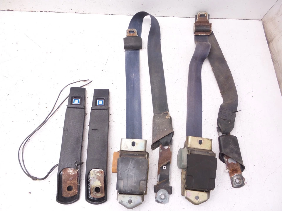 74-81 Camaro Firebird Juego de cinturones de seguridad receptores retractores negros GM Foto 1 de 4