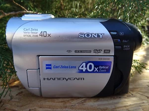 Sony Handycam DCR-DVD108 Camcorder kein Akku DCRDVD108 FÜR TEILE REPARATUR WIE BESEHEN - Bild 1 von 12