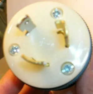 Hubbell HBL2311 Twist Lock Plug 20A 125V Male - Picture 1 of 2