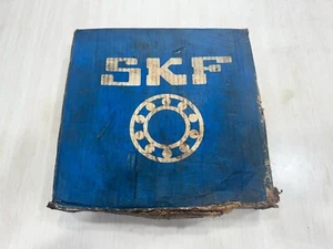 SKF 23936CC/W33 SPHERICAL ROLLER BEARING 180x250x52MM,23936 SKF SWEDEN - Picture 1 of 6