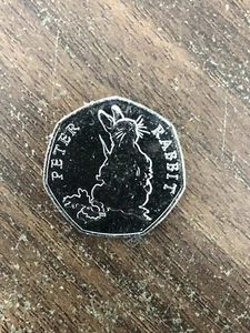 Peter Rabbit 2018 50p Coin, With Carrot / Raddish, Beatrix Potter - Picture 1 of 2
