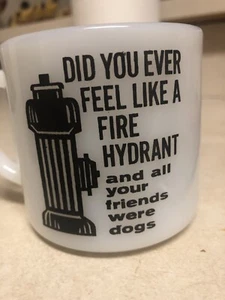 Vintage Bund Milchglas Becher Tasse lustiger Witz Feuerhund Hydrant RAR - Bild 1 von 5